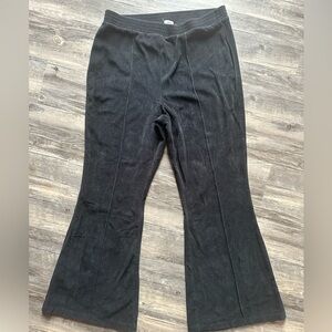 Aerie groove on velour pants - never worn / no tags!